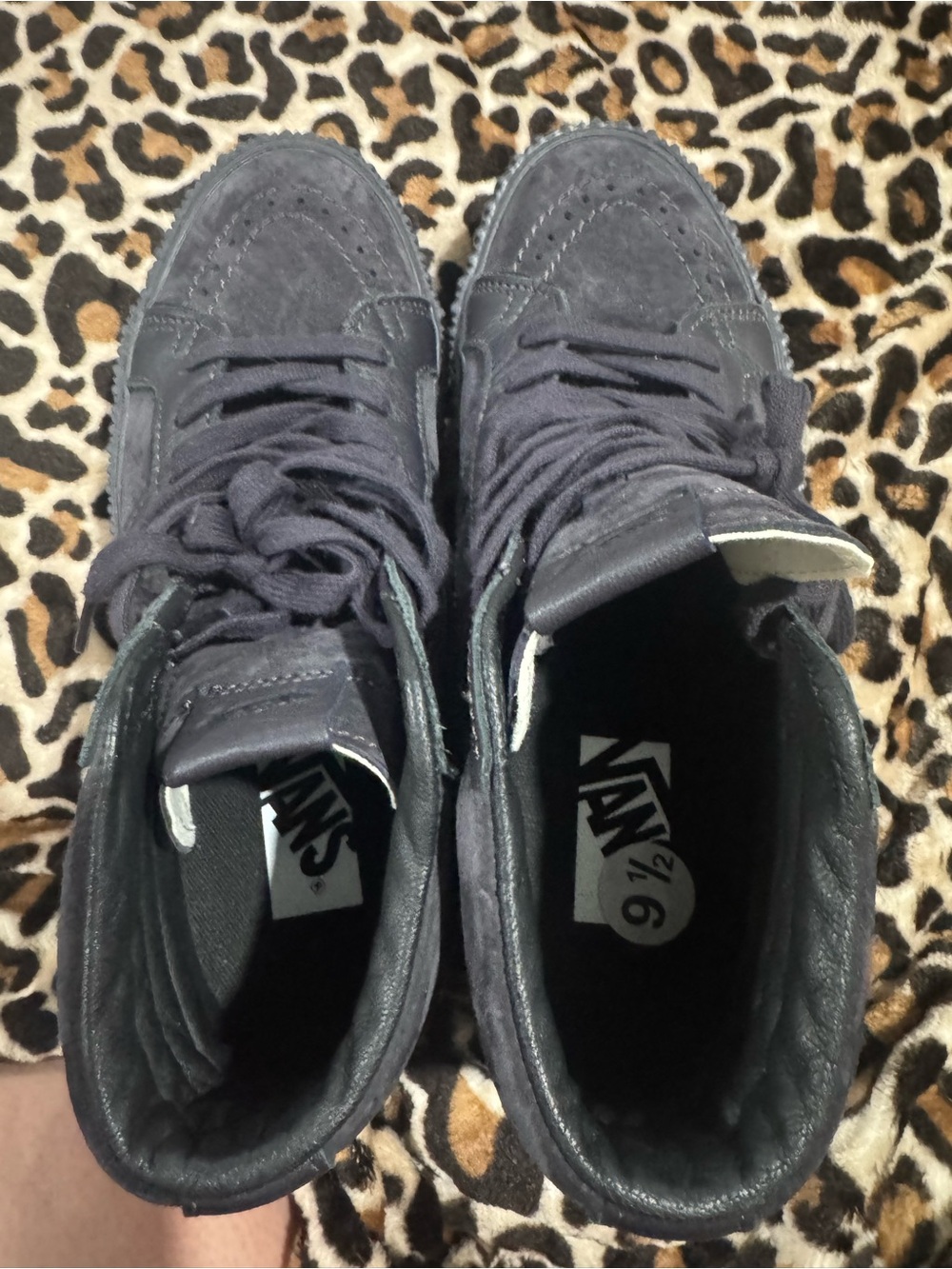 Vans High-Top Sneakers in Charcoal suede